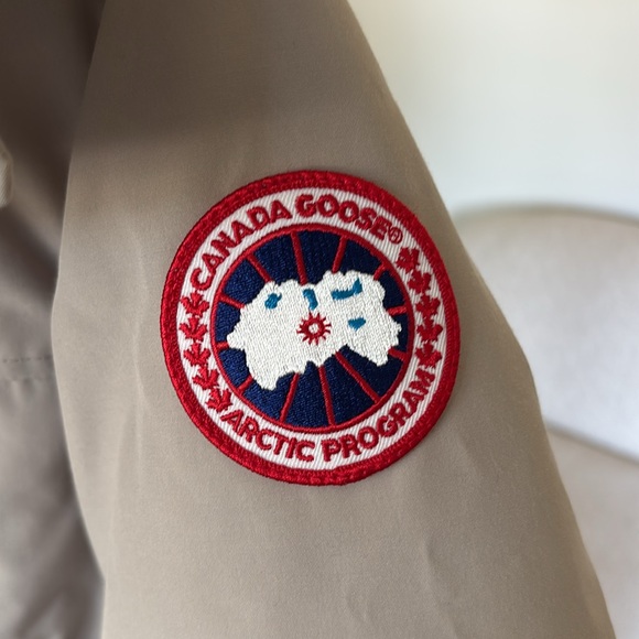 Canada Goose NWT Men's Langford Heritage Parka Jacket Size S Limestone (Beige) - Picture 6 of 8